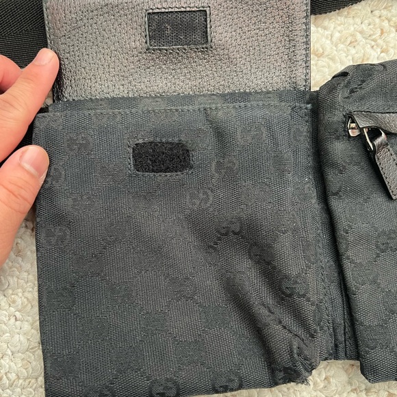 Gucci Black Belt Bag with Dual Pockets - Picture 7 of 9